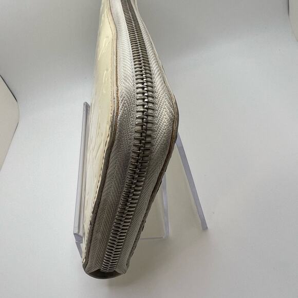 Louis Vuitton Cream Vernis zippy Wallet - Picture 5 of 12